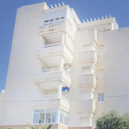 2 Bedroom Gorgeous In Lägenhet Torrevieja